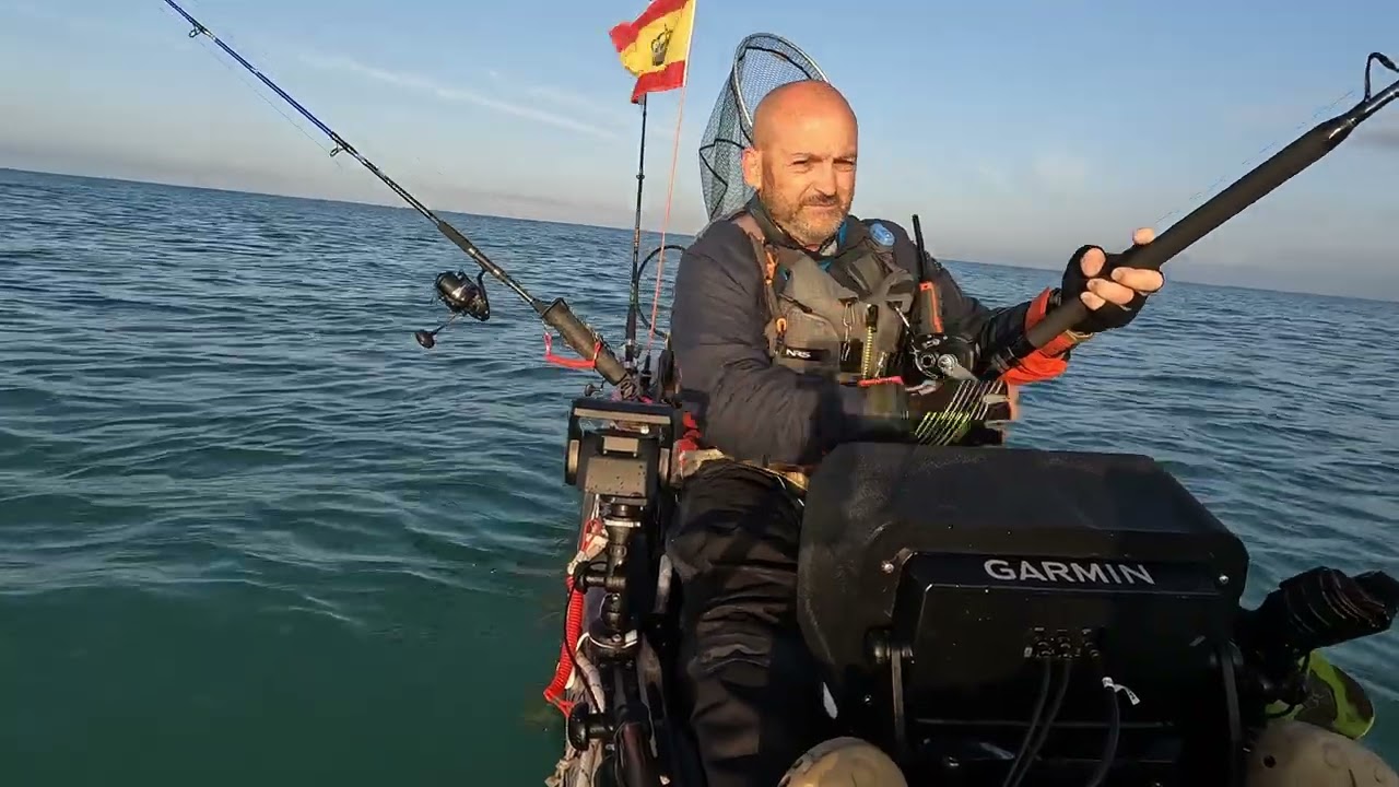 Chova  a Curricán en aguas de Sancti Petri 😎🎣🎣🇪🇸