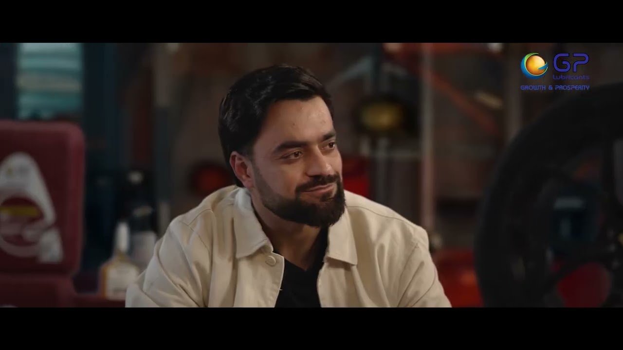 True Spirit of Ramadan! Rashid Khan Brand ambassador of GP Joins a Mechanic for Iftar