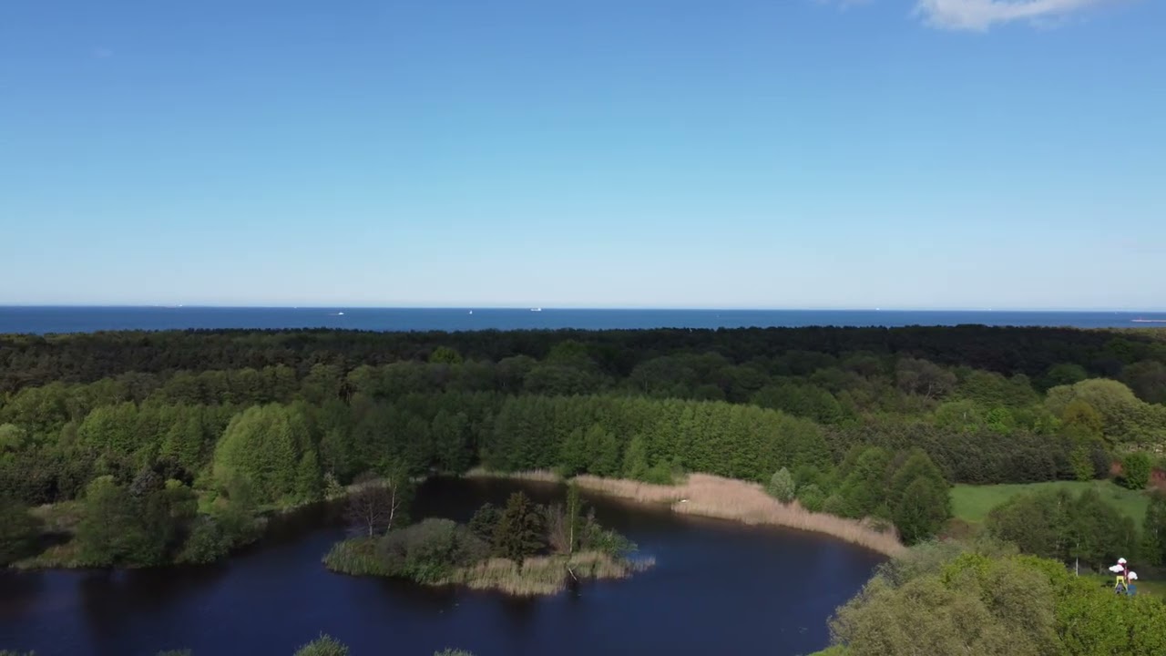 Piękny widok z drona na Gdańsk i Park Reagana.