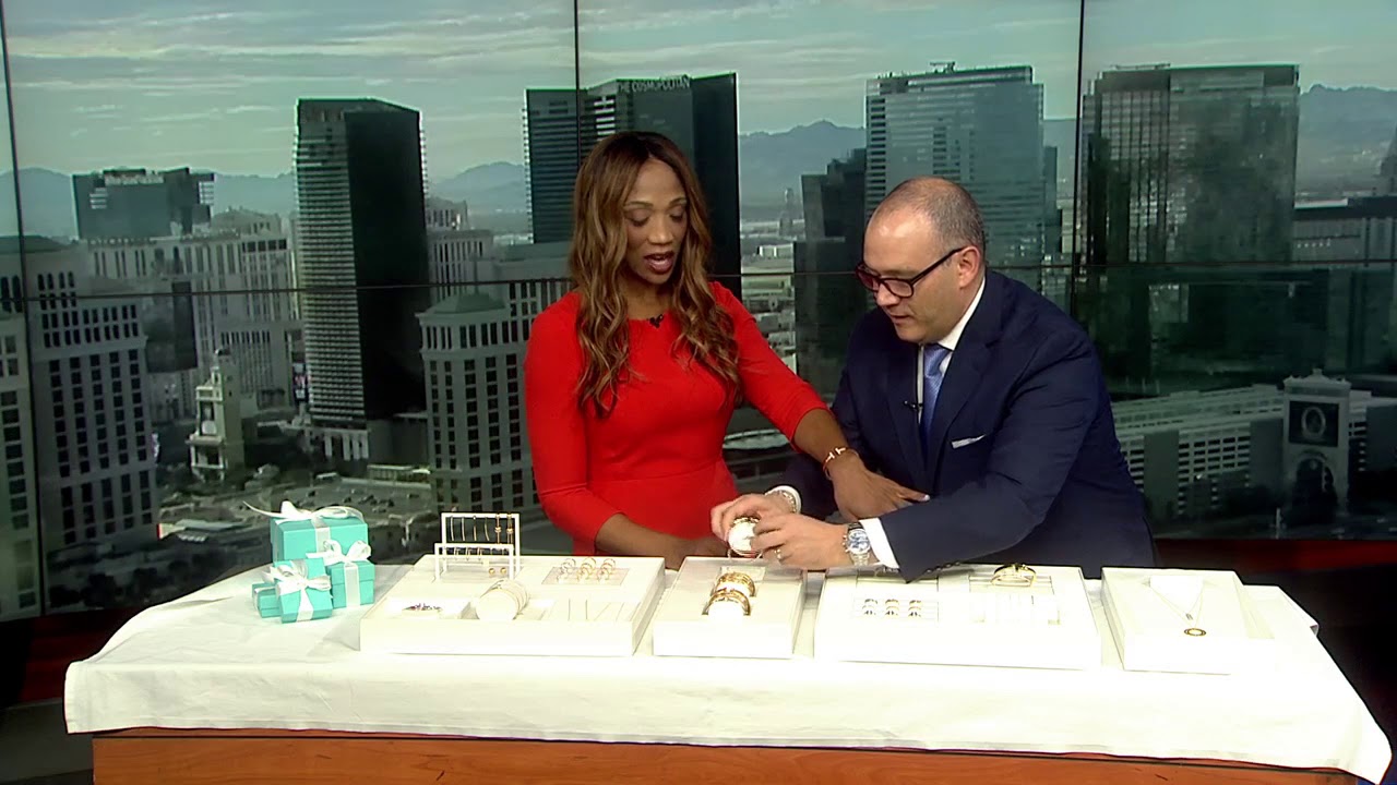 Design your personal look at Tiffany T Bar