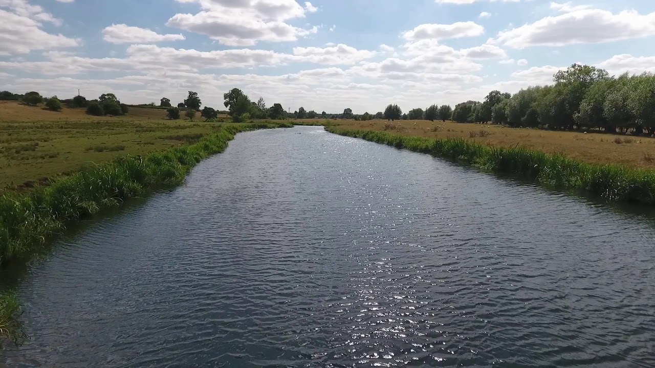 My Phantom4 1080 at 60fps Fly up & down the Great Ouse Stony Stratford on the 23rd of July 2018