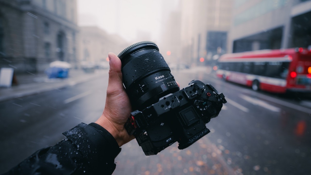 INSANE SNOWSTORM POV STREET PHOTOGRAPHY | 85MM F1.4