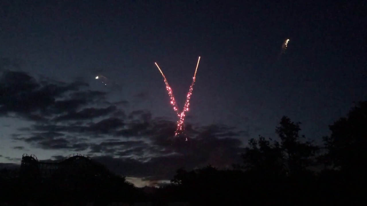 Oakwood After Dark Fireworks and Projection Mapping Show
