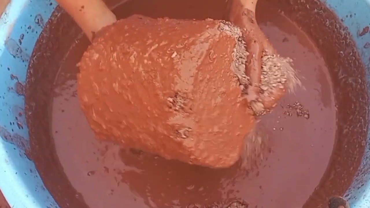 Giant Buckets Series || Part 4 || Gritty Reddirt Crumbling and dipping in water | #asmr