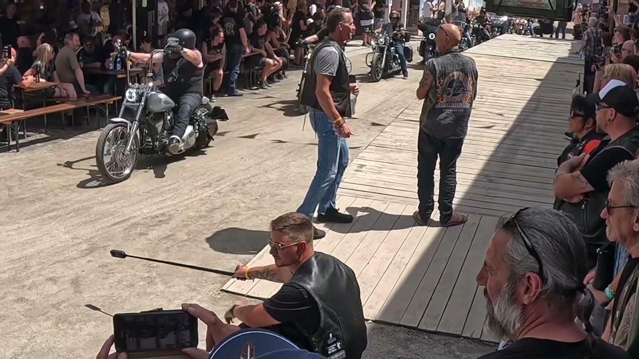 Pullman City 2024- Start der Ausfahrt - umgeschnitten