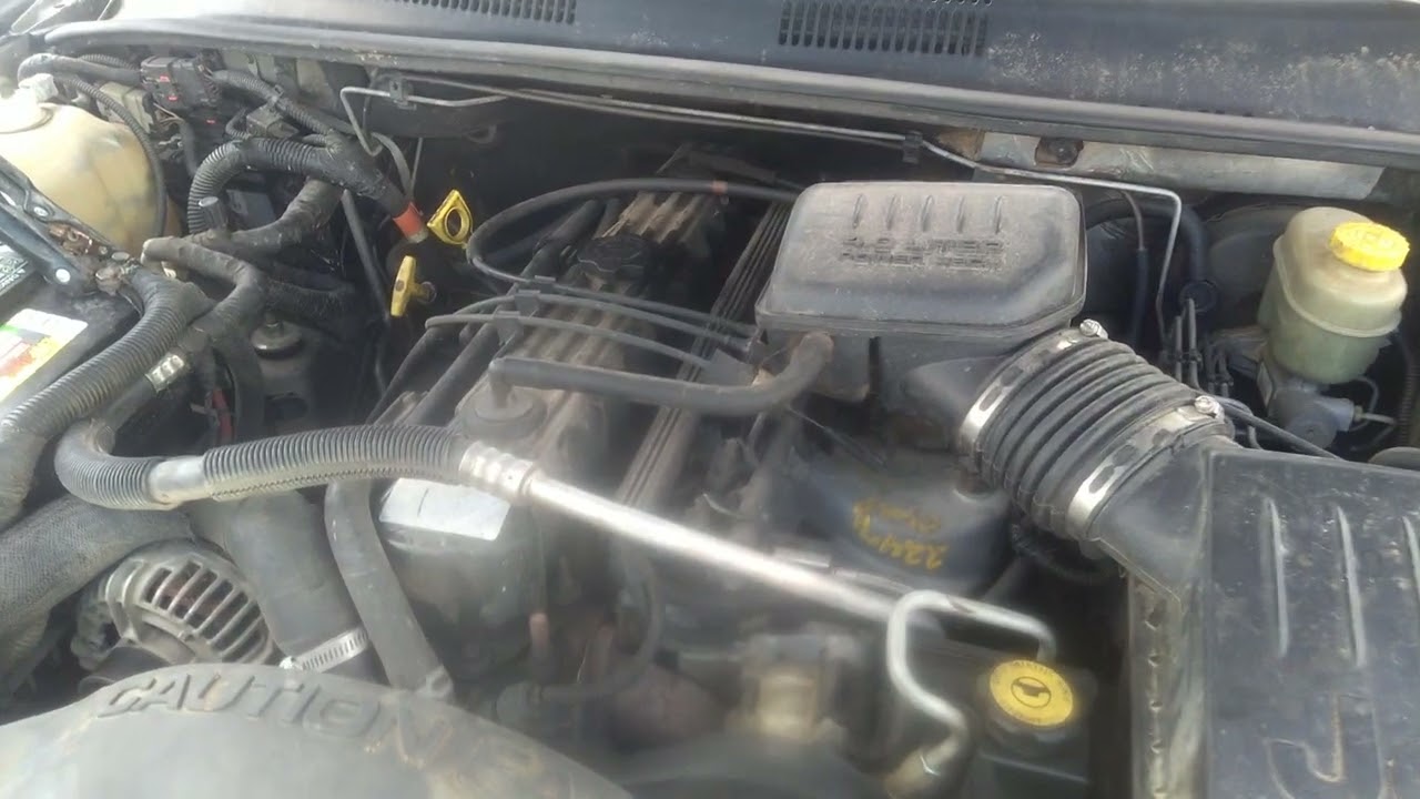Звук мотора Jeep  от 2000 Jeep Grand Cherokee Laredo 1J4GW48S8YC262654
