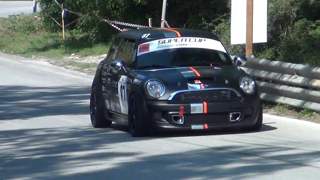 MONTE-ERICE 2019 DEBORAH BROCCOLINI MINI COOPER JCW
