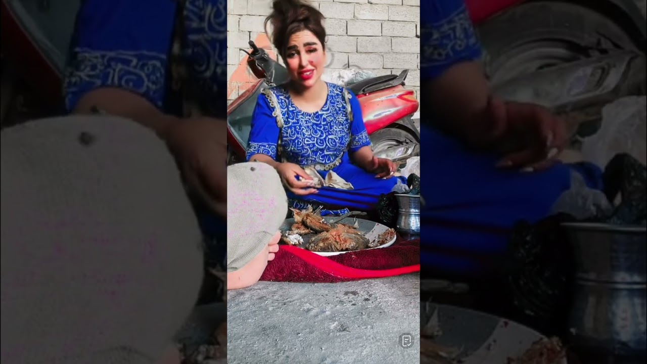 تغدينه سمج اليوم مهموشه على البصل بنات صارت كلها تتعارك على شانگ #زينب_بنت_الديوانيه 