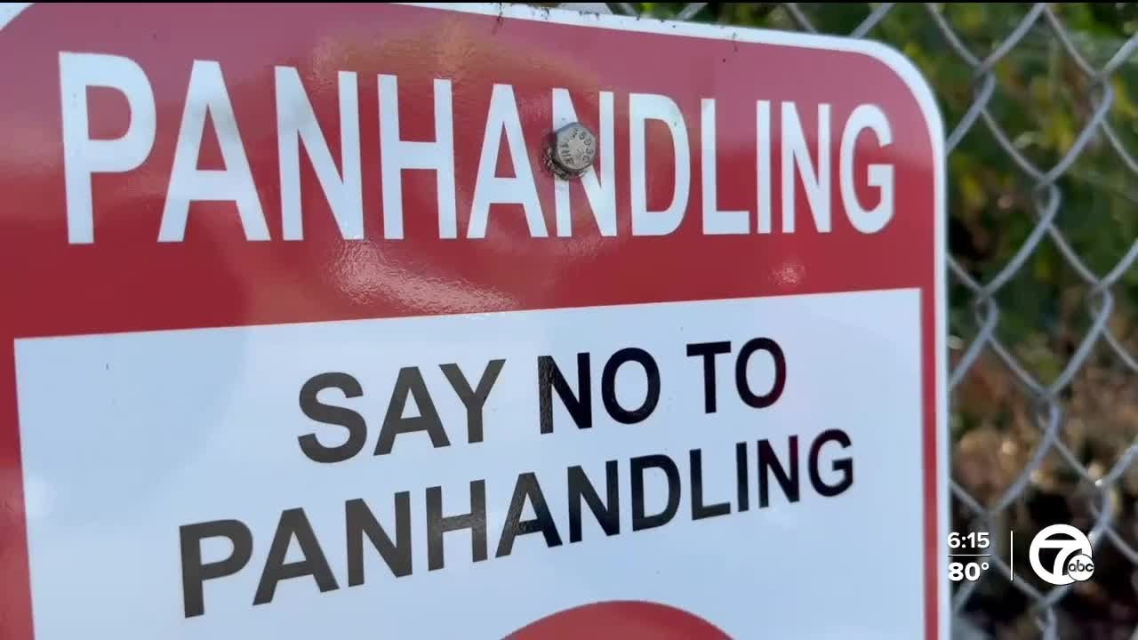 City of Roseville hoping signs will discourage people from giving to panhandlers