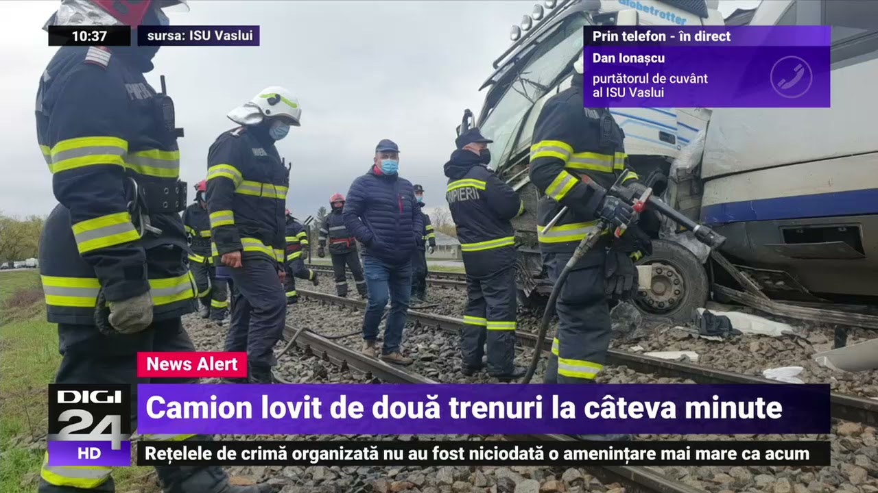 Camion lovit de două trenuri, în județul Vaslui. O femeie a fost rănită