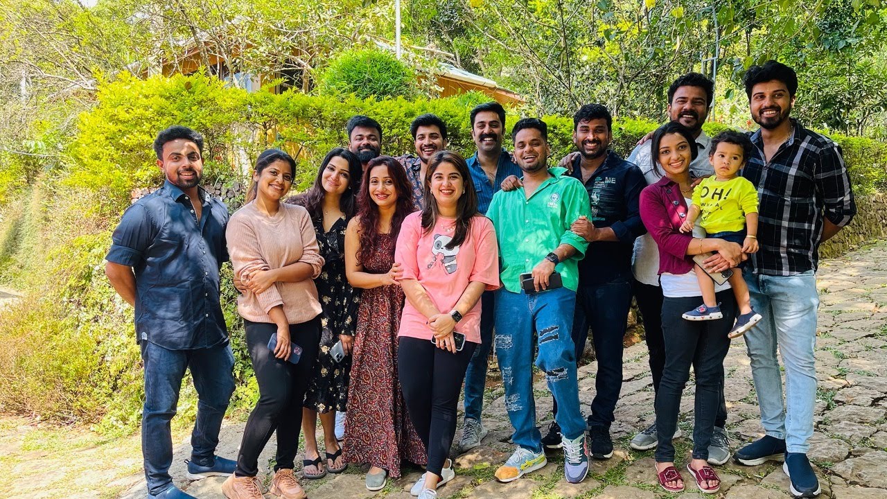 Munnar Diaries | Poojitha Menon | Jeeva | Aparna Thomas | Lijo | Diya | Divya Pillai | DK Tales | GP