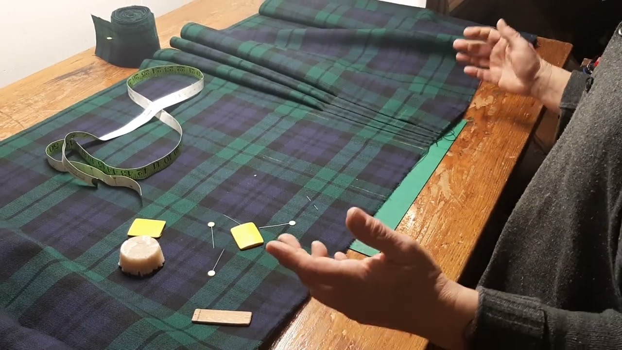 Making the new kilt: I begin stitching the Fell