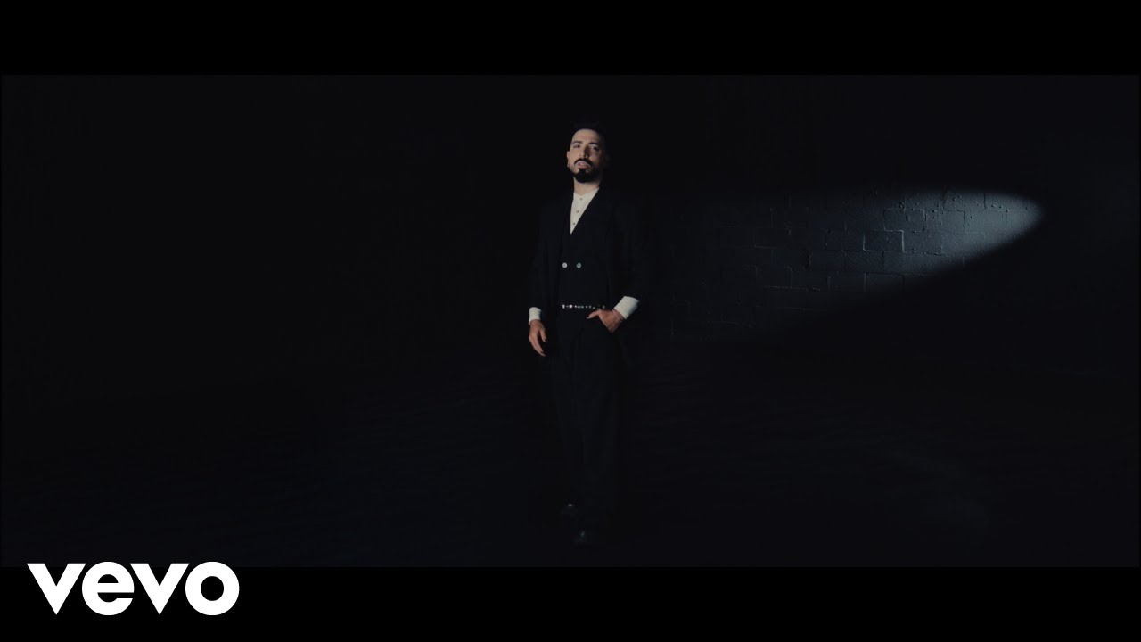 Luis Figueroa - C&oacute;mo Se Compara (Official Video)