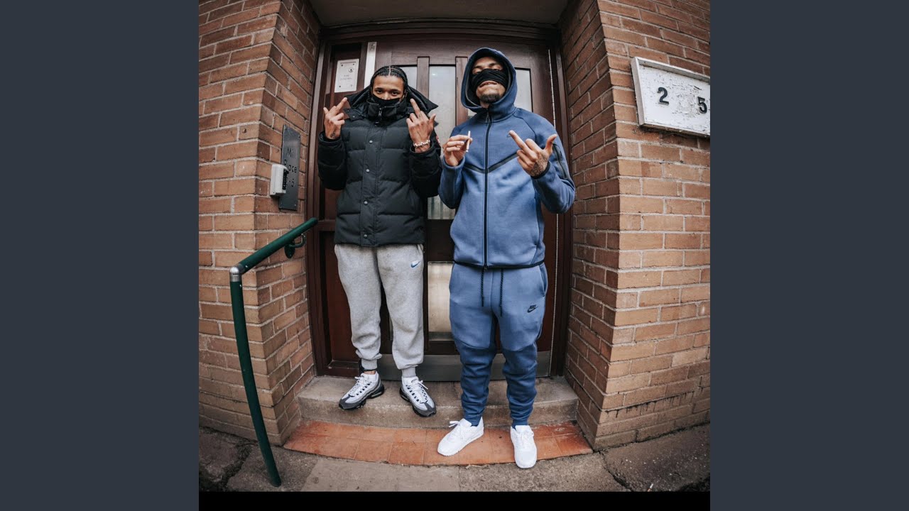 Manage (feat. D.Roy)