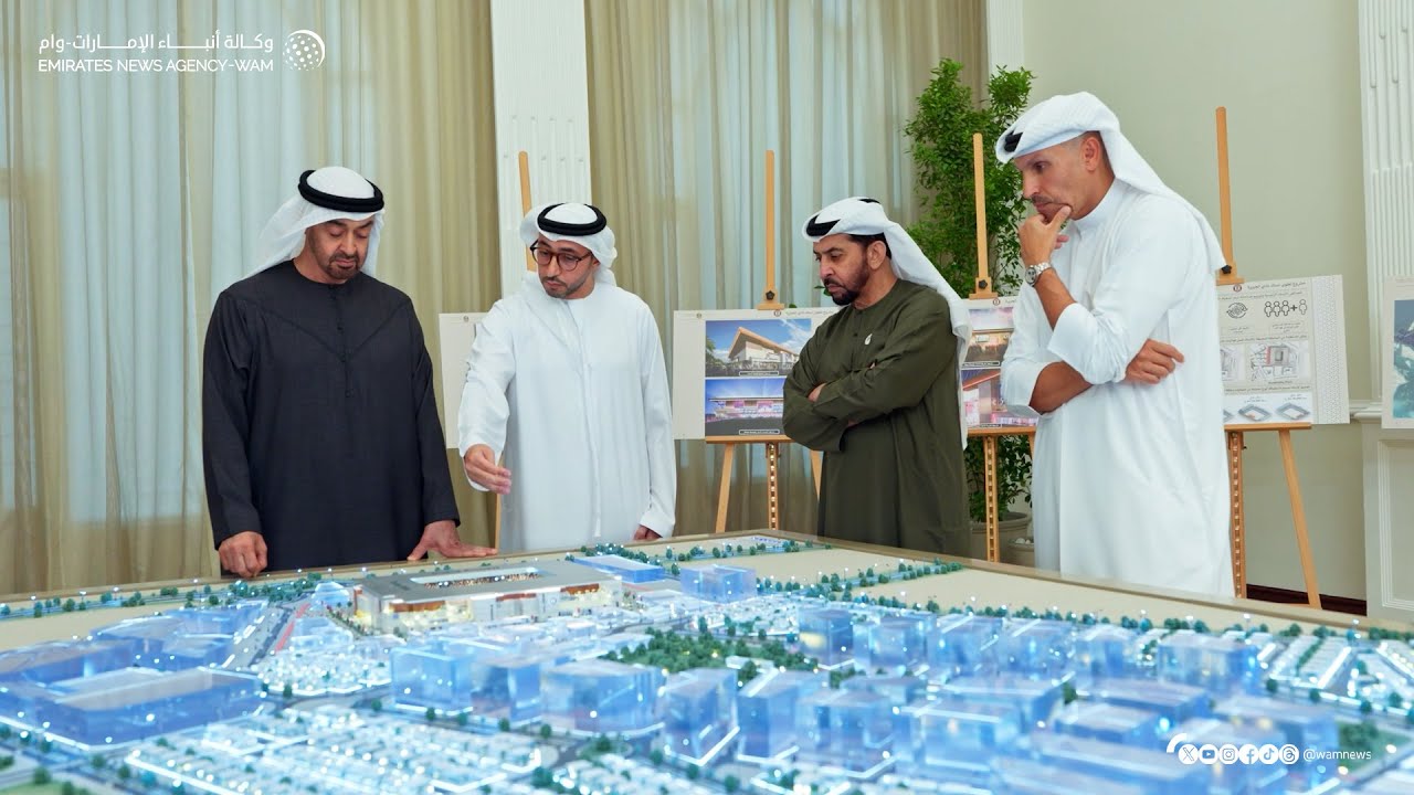 رئيس الدولة يطلع على مشروع إستاد نادي الجزيرة الجديد