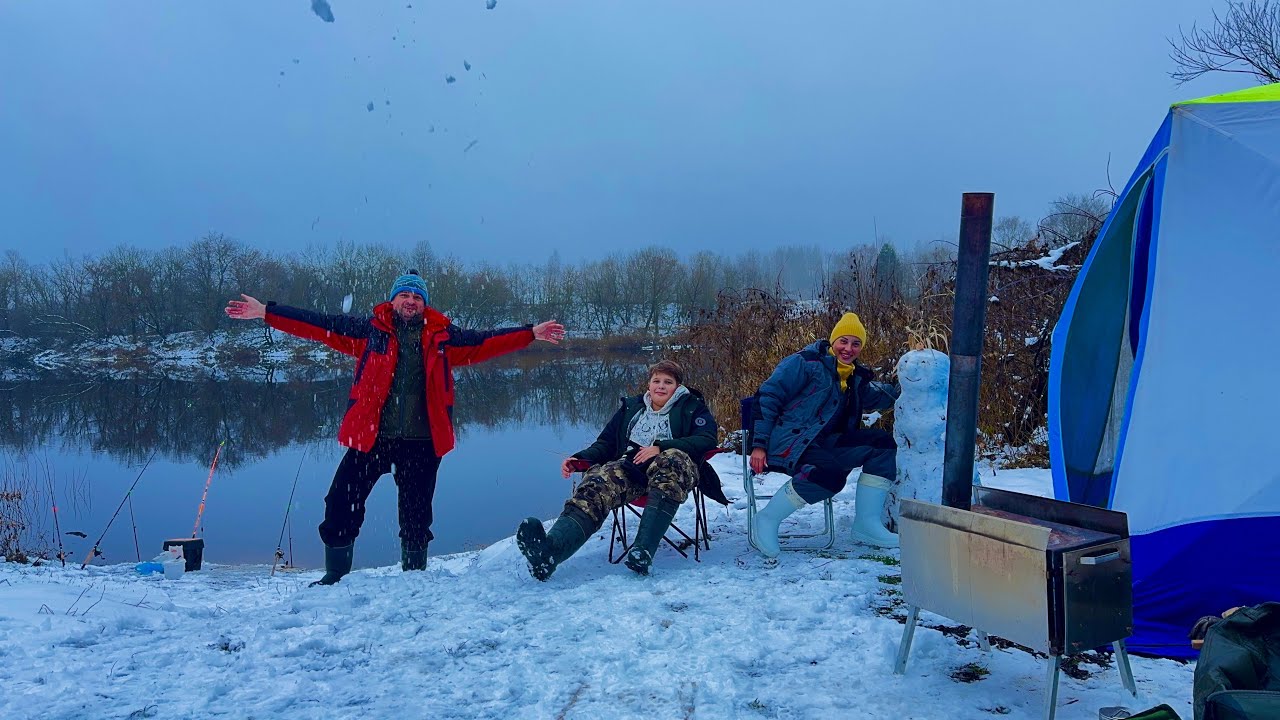 РЫБАЛКА 🎣 В ПОИСКАХ НАЛИМА, ГРЕЕМСЯ В ПАЛАТКЕ ВОЗЛЕ ПЕЧИ НА БЕРЕГУ РЕКИ, ГОТОВИМ НА ПРИРОДЕ ОТДЫХ