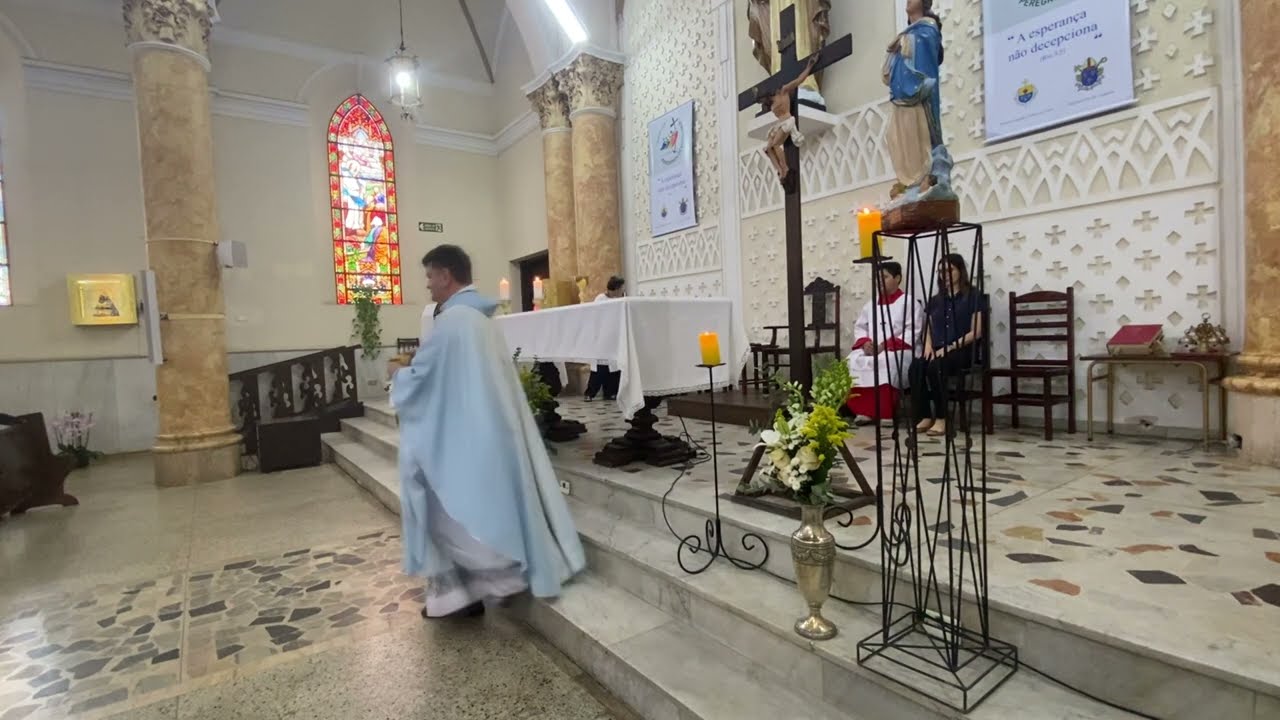 Bendita seja a Virgem Maria