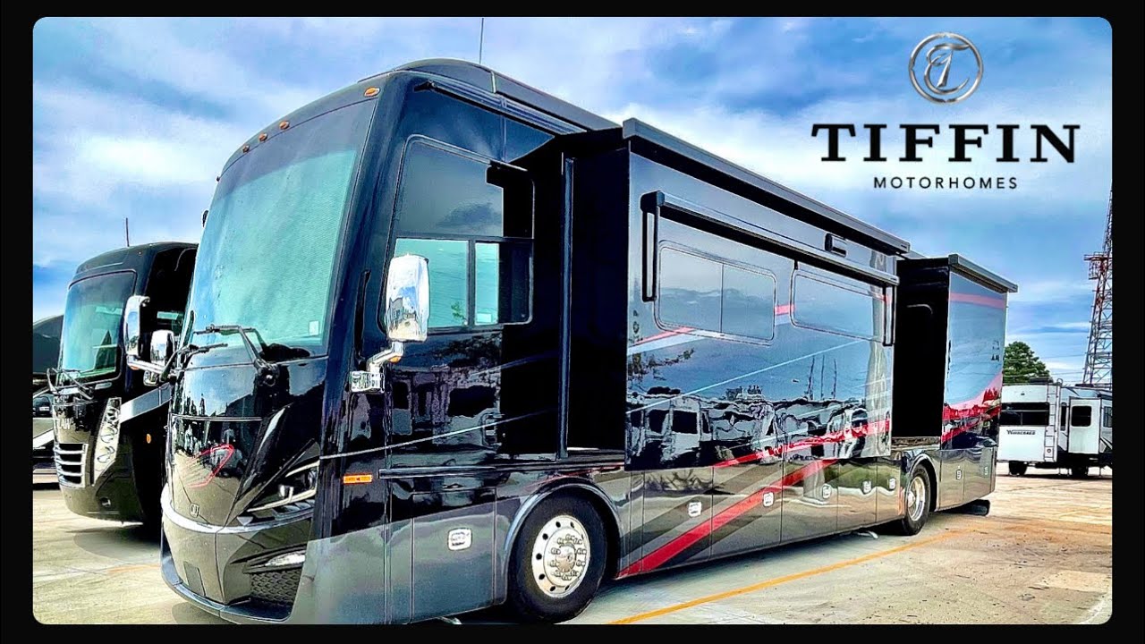 NEW 2022 Tiffin Phaeton 40IH Luxury Class A diesel motorhome w/ 450 Horsepower!