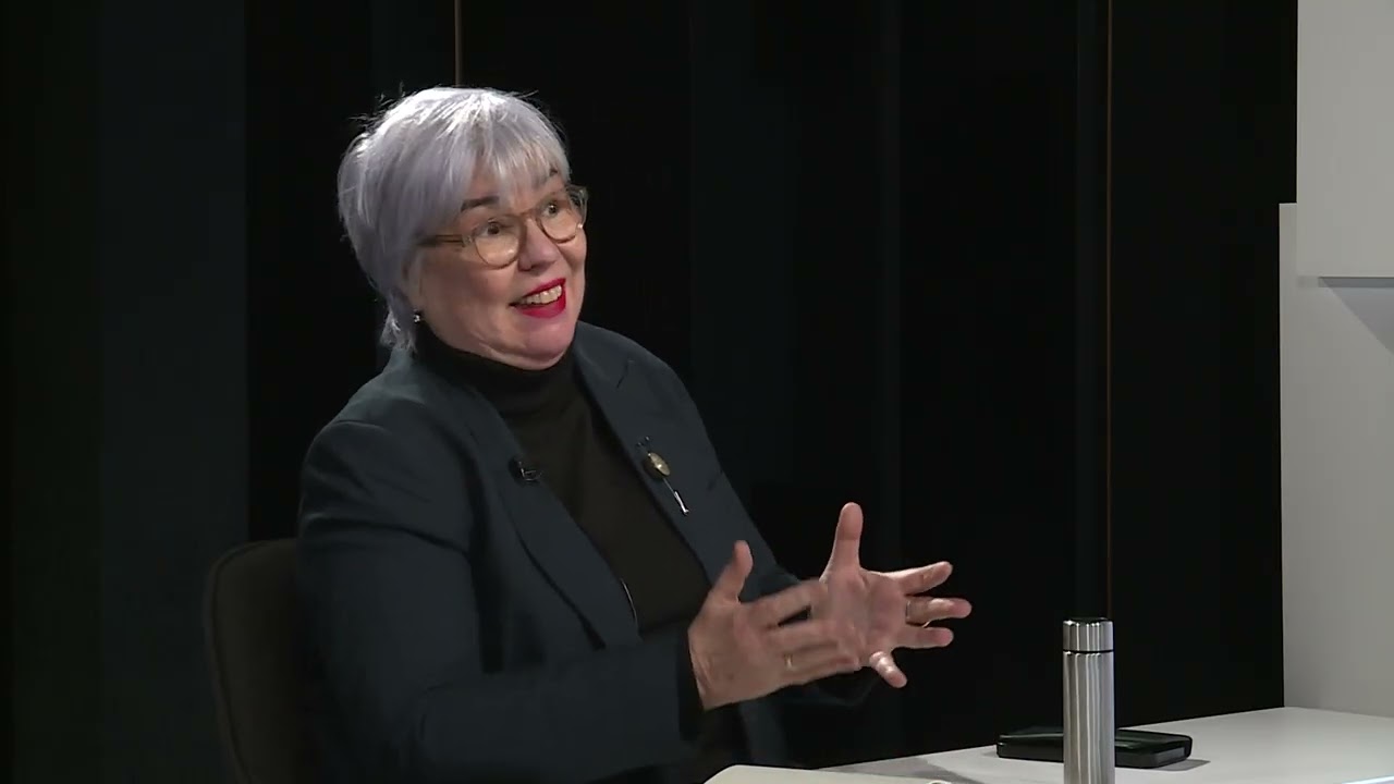 Eddig 15 különböző egyetemen tanított Pető Andrea (Juszt László műsora)