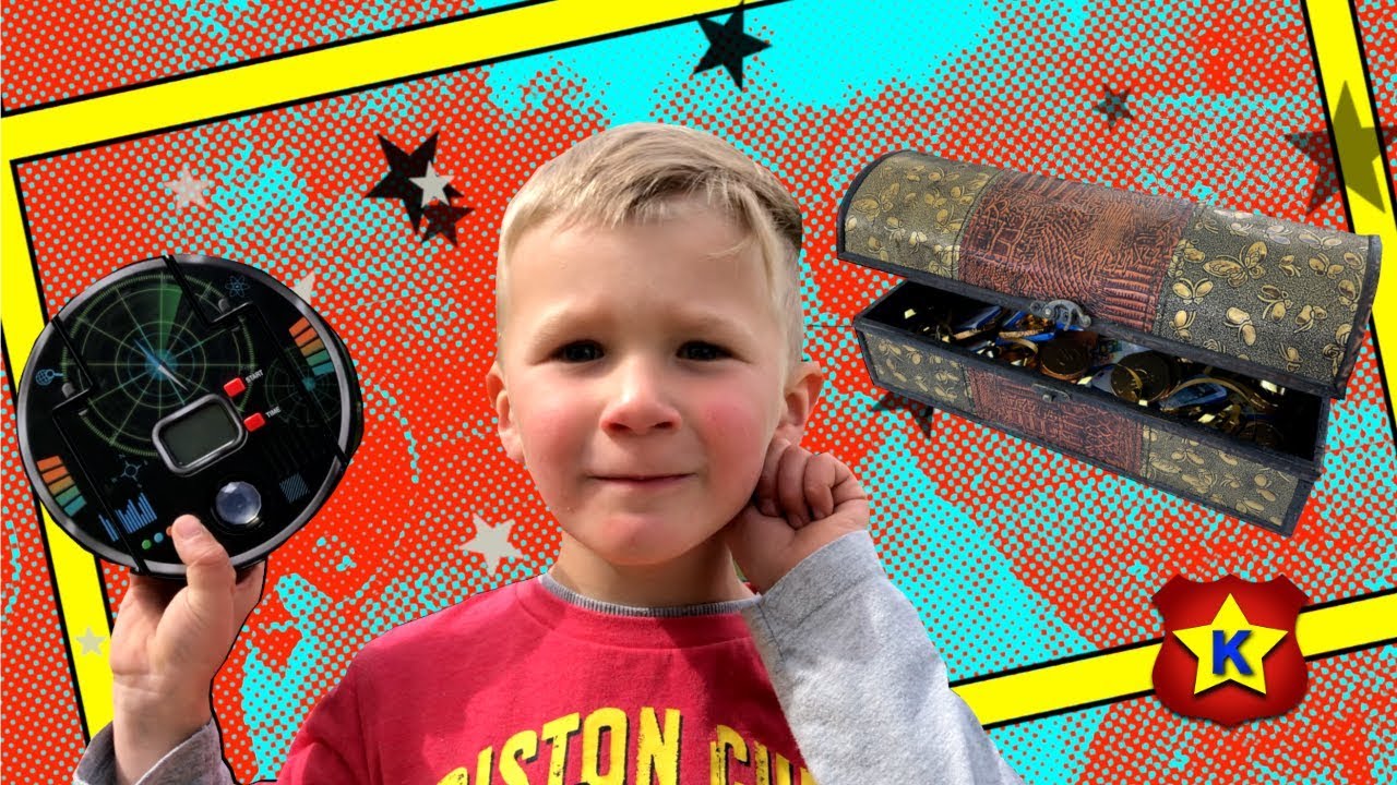 Kinderspielzeit Fynn und Wyatt machen eine Schatzsuche und finden eine Schatztruhe