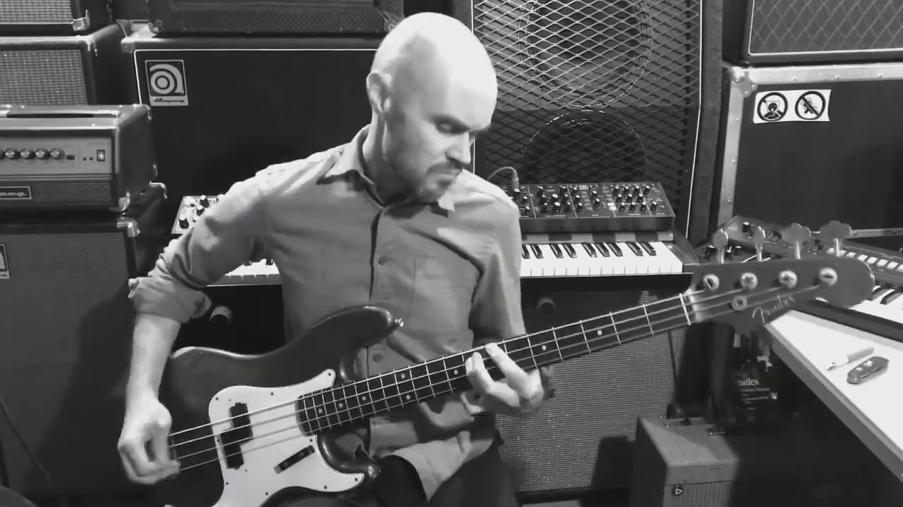AFI - Girl&rsquo;s Not Grey (Bass playthrough by Hunter Burgan)