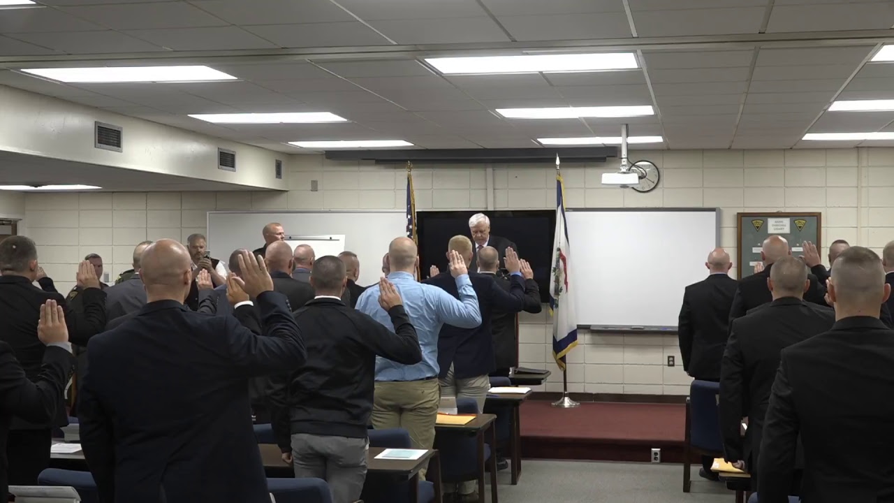 Gov. Justice speaks to cadets at the WV State Police Academy