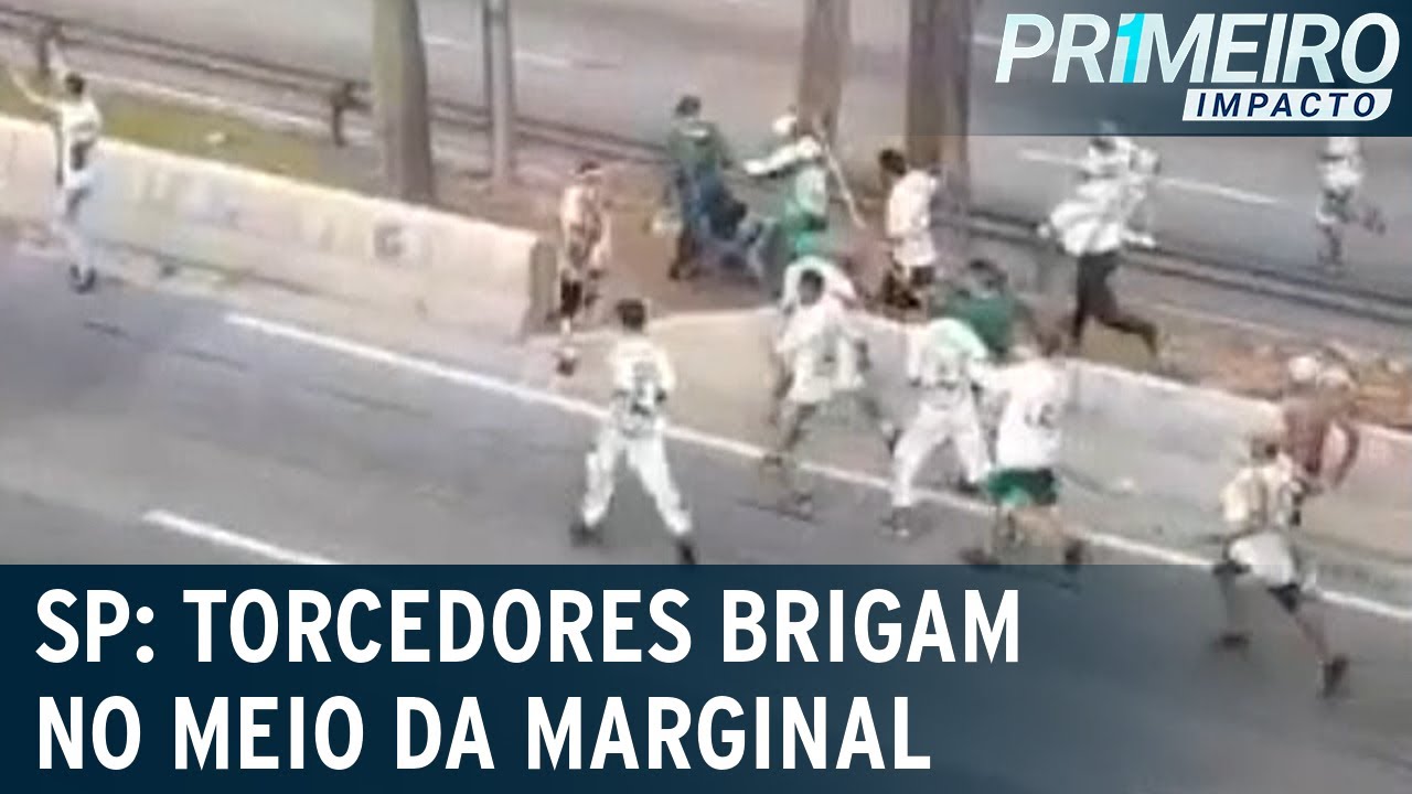 Torcedores de Corinthians e Goiás brigam na Marginal Tietê (SP) | Primeiro Impacto (20/06/22)