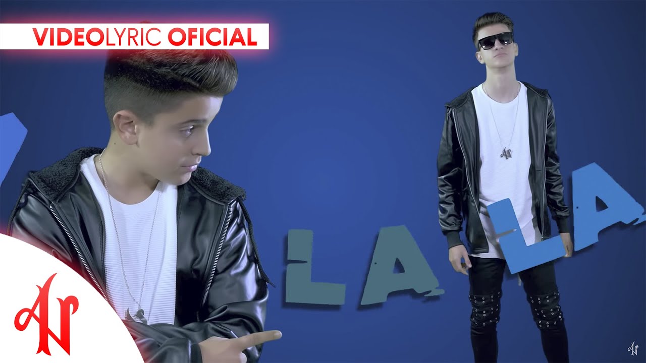 Adexe y Nau - Navegando (Lyric Video)