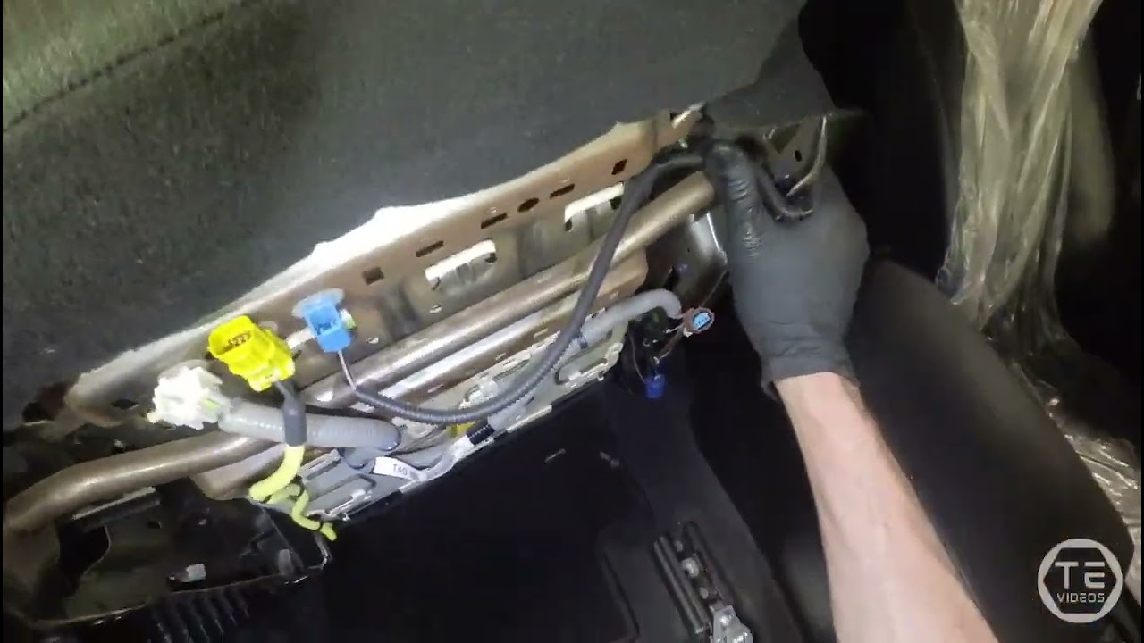 21 Honda Accord Seat Weight Sensor Recall 🔧 #honda #accord #sws #recall #pov #satisfying #asmr
