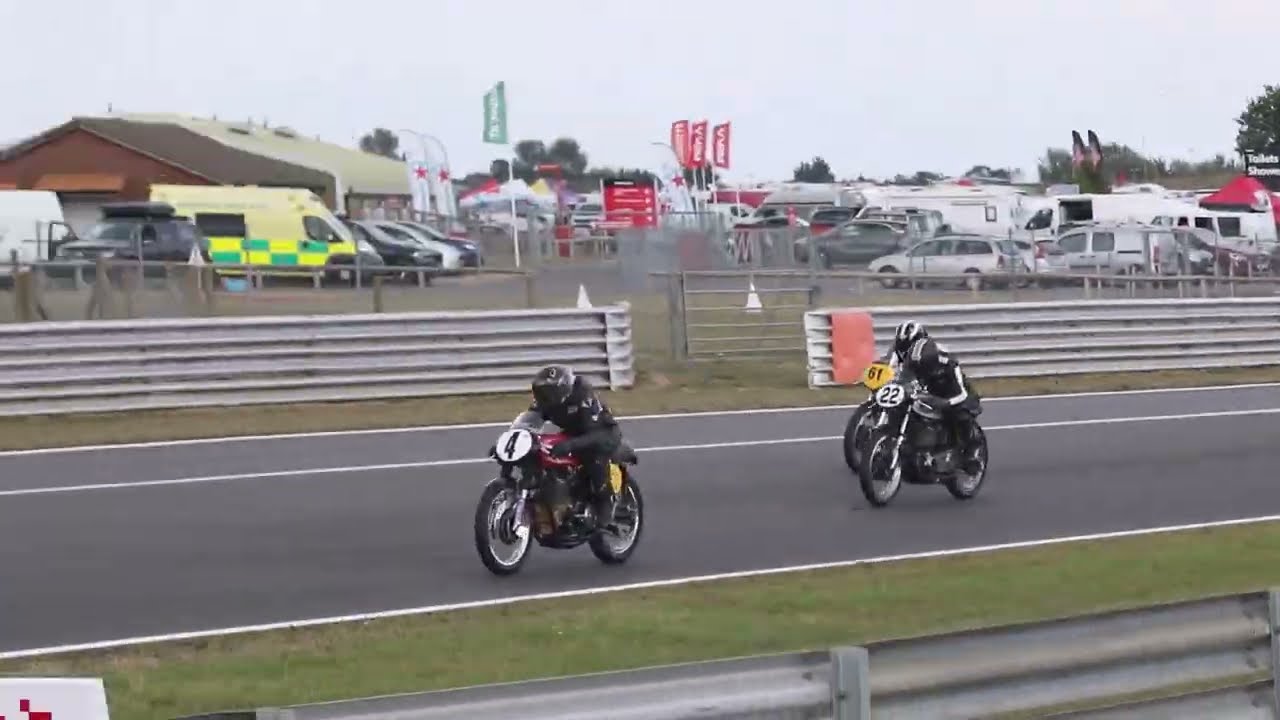 Classic Bike Racing The Lansdowne Race 9 Snetterton Saturday 3rd September 2022