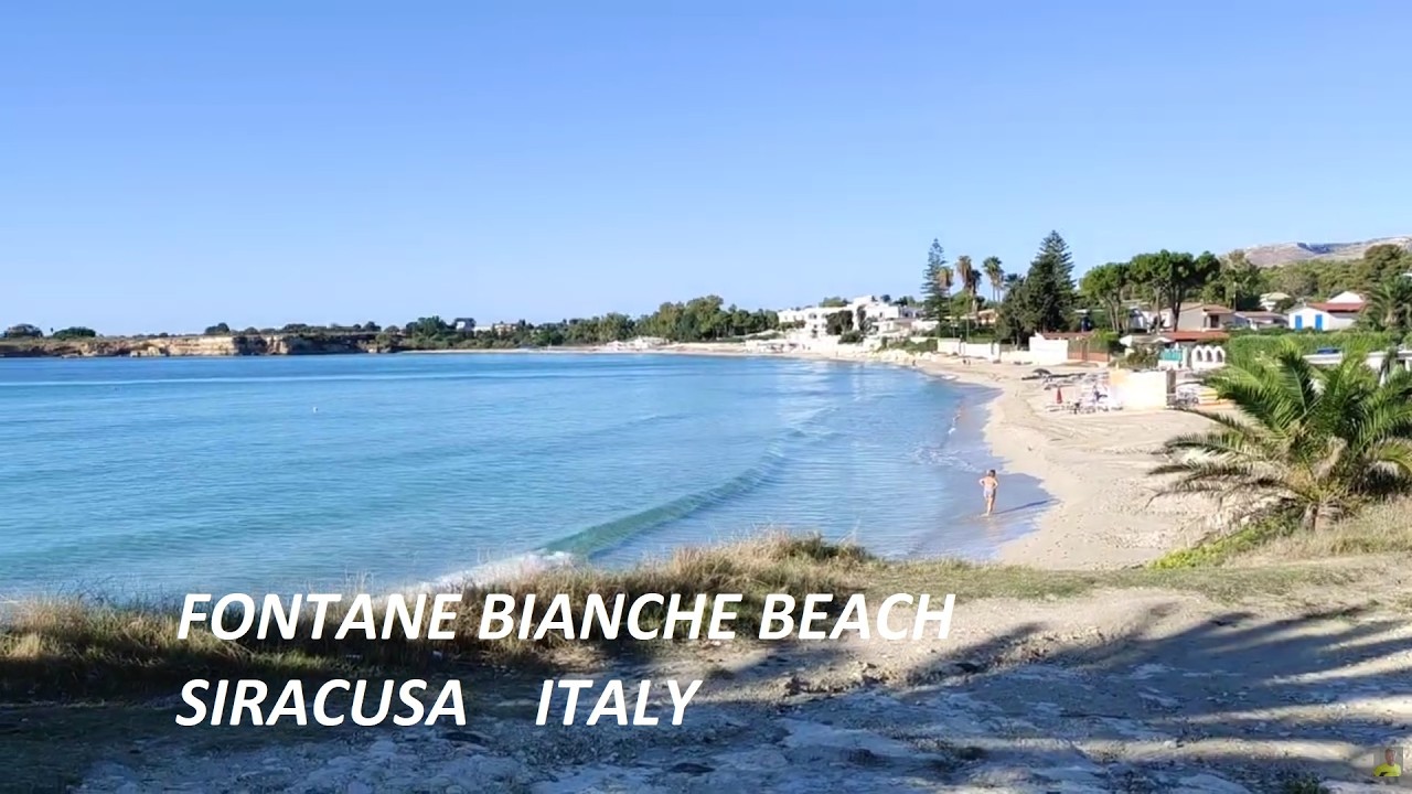 Siracusa , Fontane Bianche , Passeggiata dal bus 121 alla spiaggia , Sicily Italy