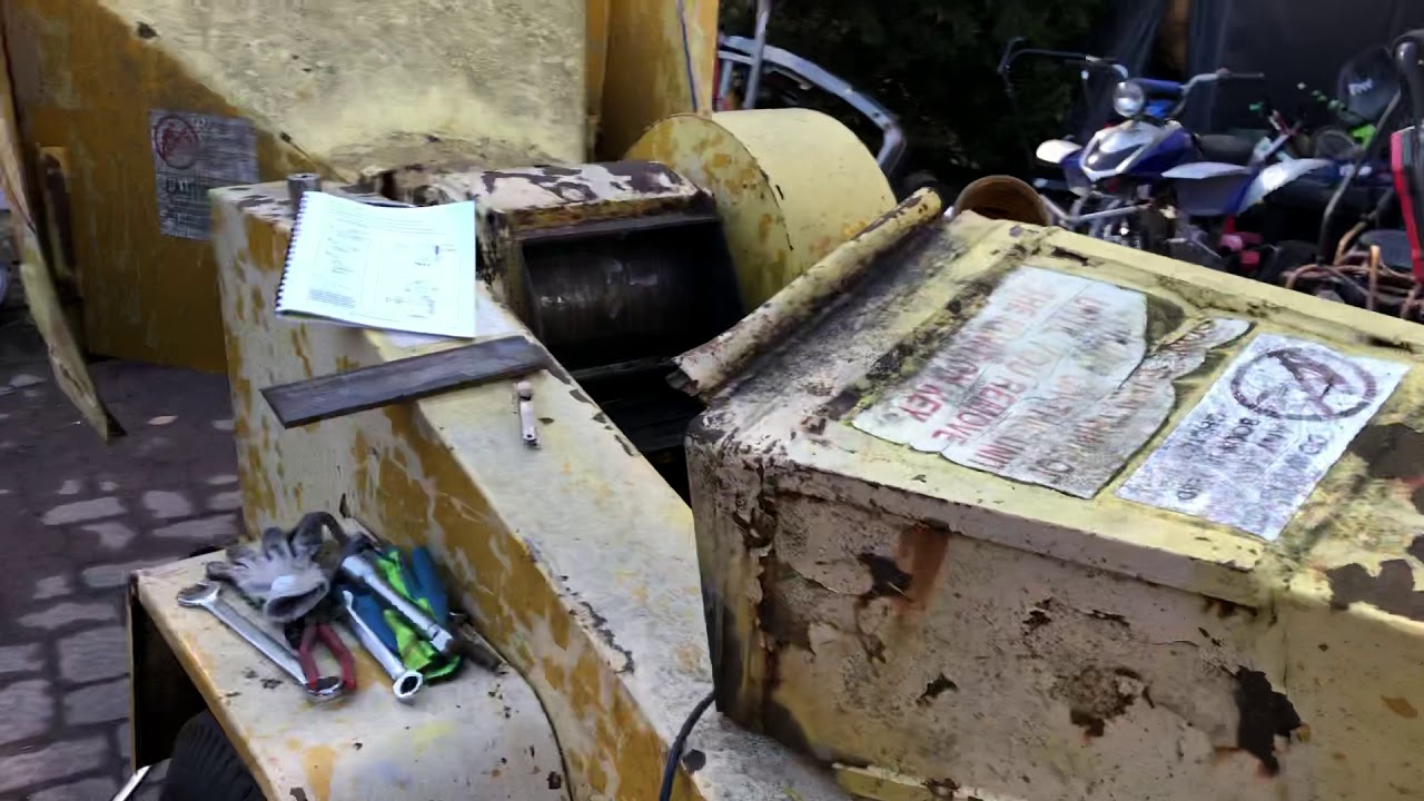 Woodchuck Chipper Blade Change & Adjustment