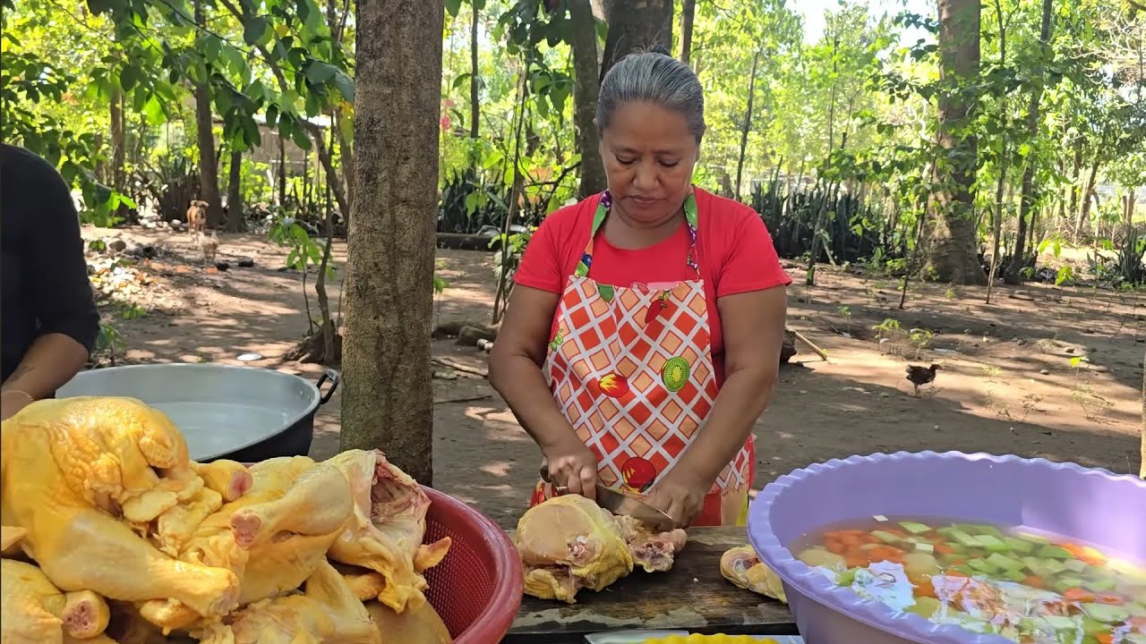 🚨Dios mio! Llego Mi Madrecita Ayudarle a Las Chicas a picar miles de pollos 😱🤯