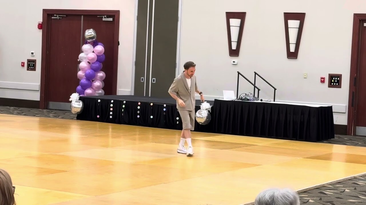 Demo of “Cry” line dance by Guillaume Richard
