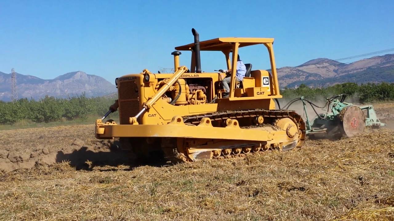 Aratura con D8 caterpillar 13/08/2016