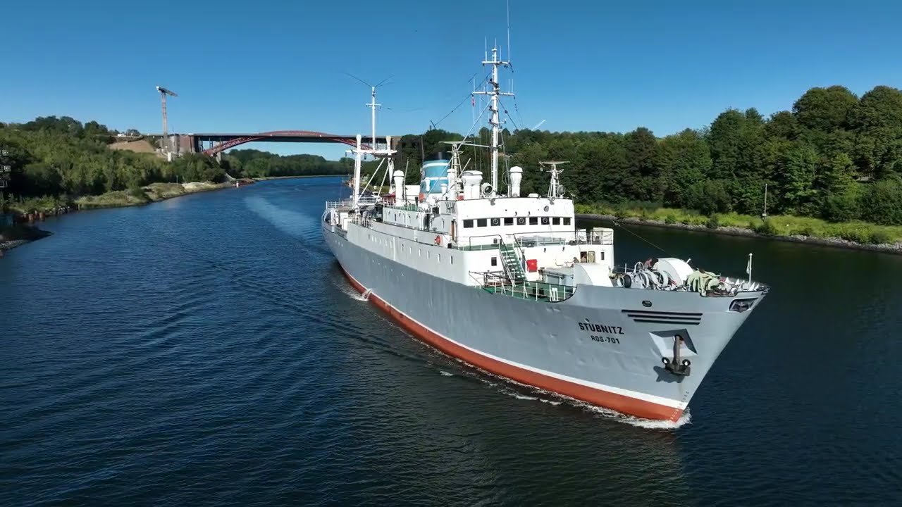 MS Stubnitz im Nord-Ostsee-Kanal nach Werftaufenthalt in Stralsund.