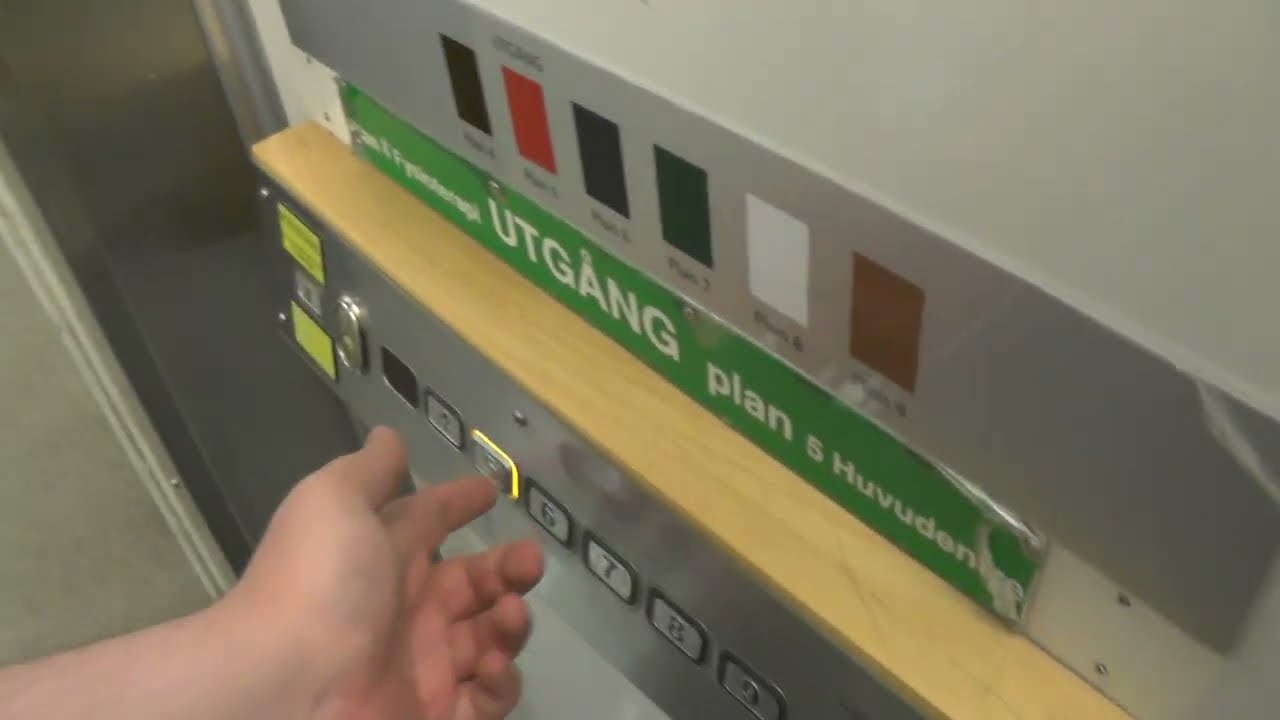 Schlieren (Magnusson mod.) Traction Elevators @ Huddinge Hospital