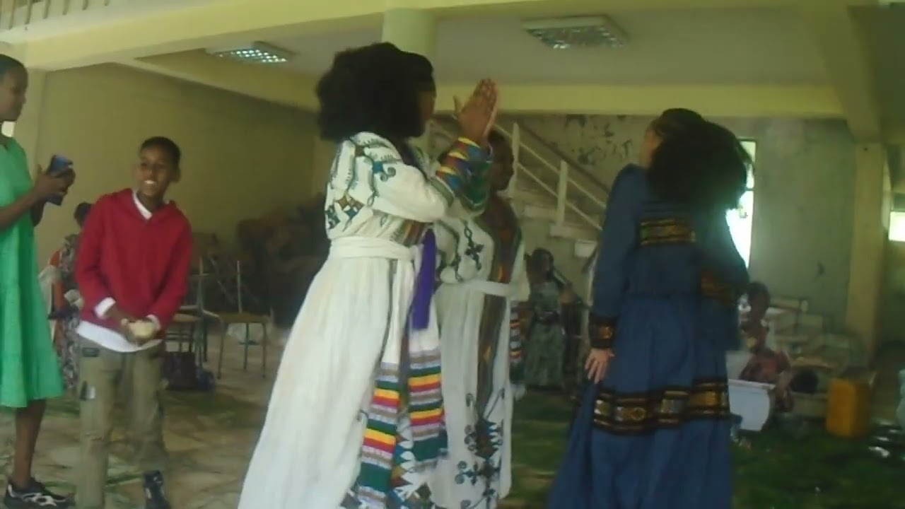 ቆንጆዎቹ ቅድመ 1ኛ ደረጃ መምህራን ተመራቂዎች my beautiful preschool graduates.