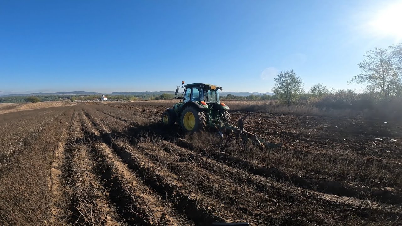 Tractor-vlog-John Deere 5100M-Plug-PP4-30 de Mat Craiova-La arat pentru grâul din anul 2025-2026 ep2