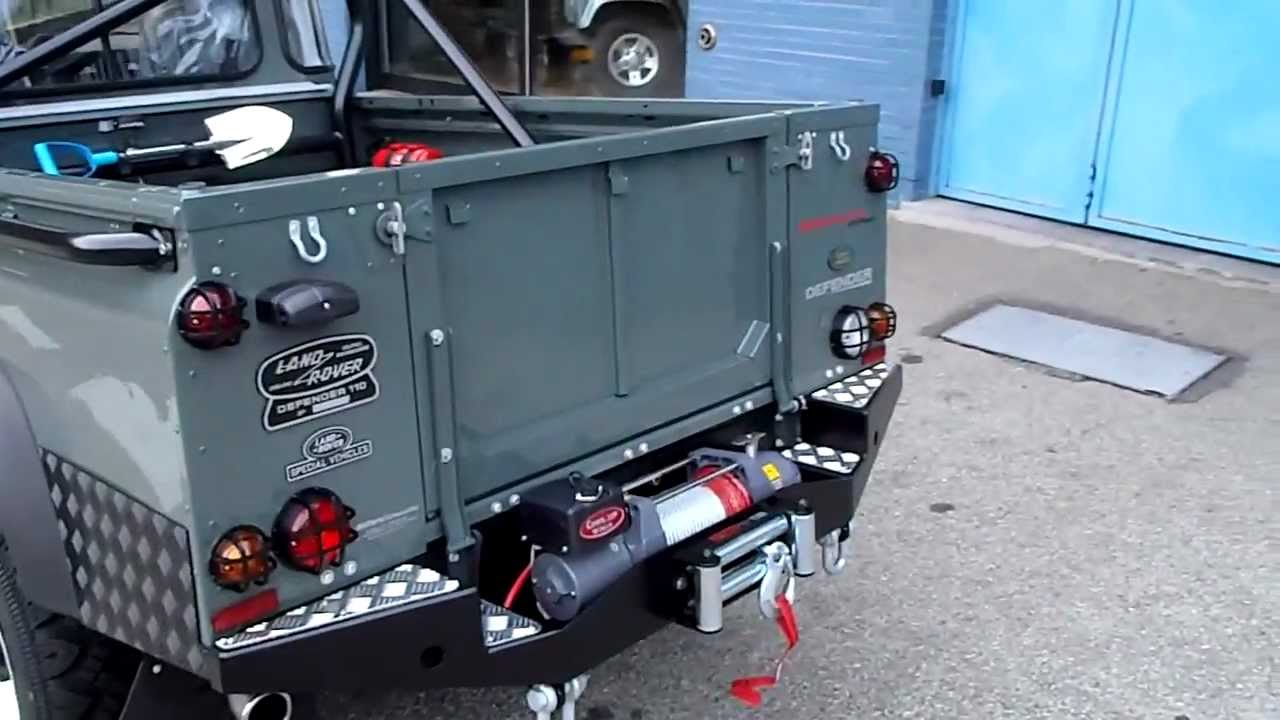 LAND ROVER DEFENDER 110 TD4 PICK UP LIMITED EDITION  ROUGH 2