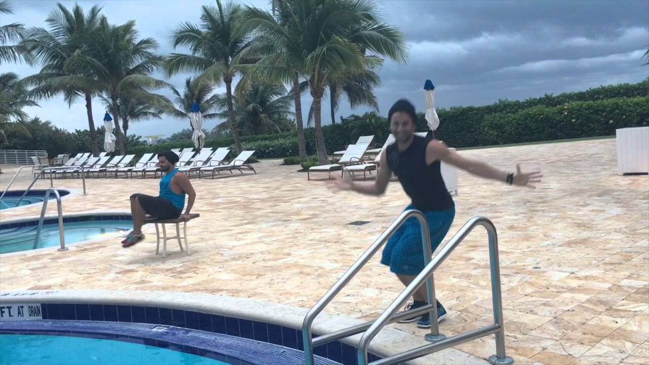 Aqua Zumba Routine to Lamento Boliviano (Merengue Version)