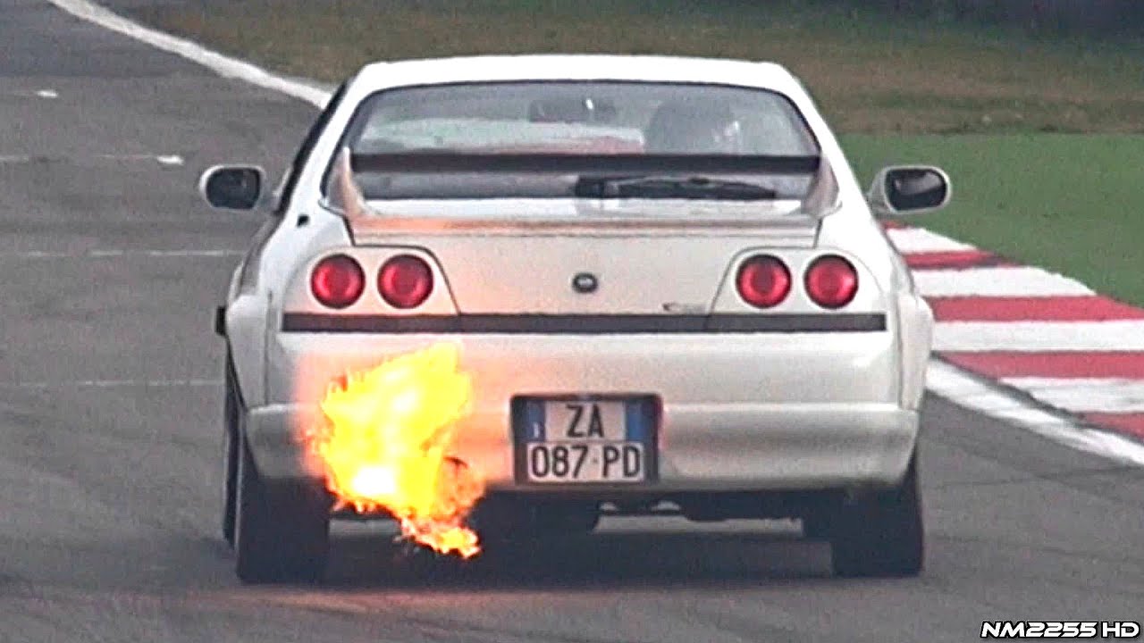 Nissan Skyline R33 GTS Shooting Flames & Drifting + OnBoard!!