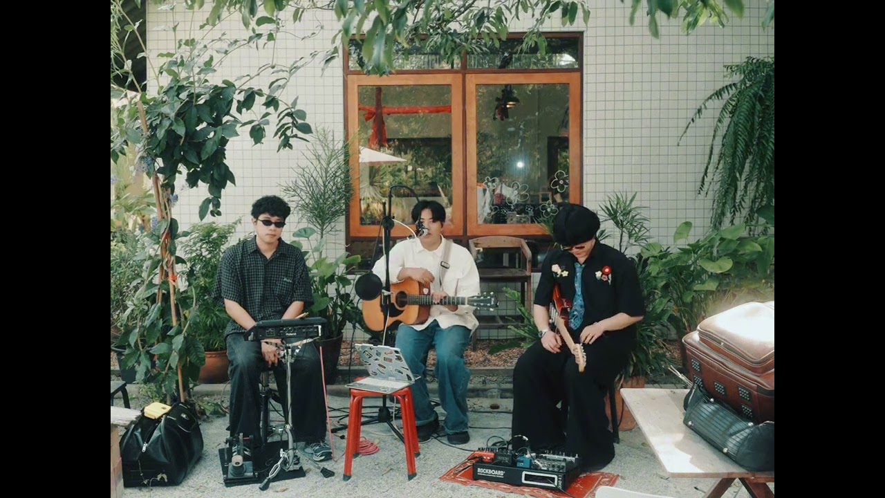y.why ? - Live Chill @Sunsixmooncafe