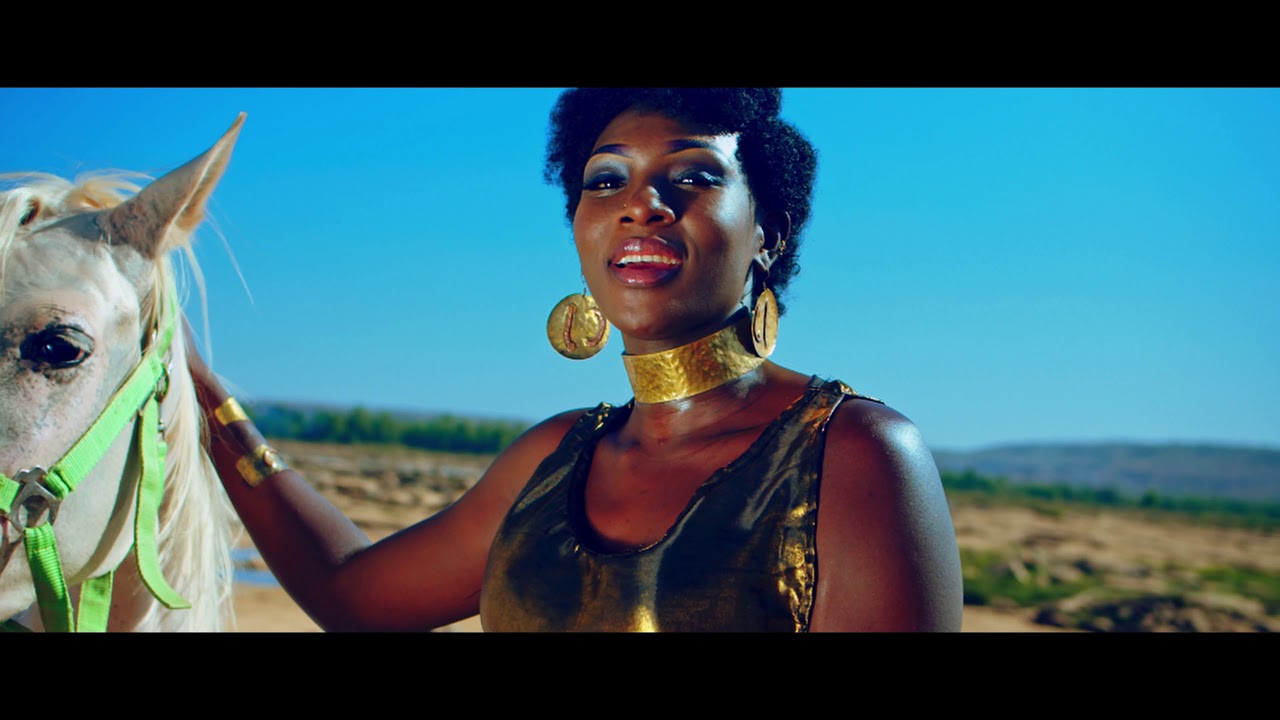 Ami Yerewolo -Je G&egrave;re ( Clip video)