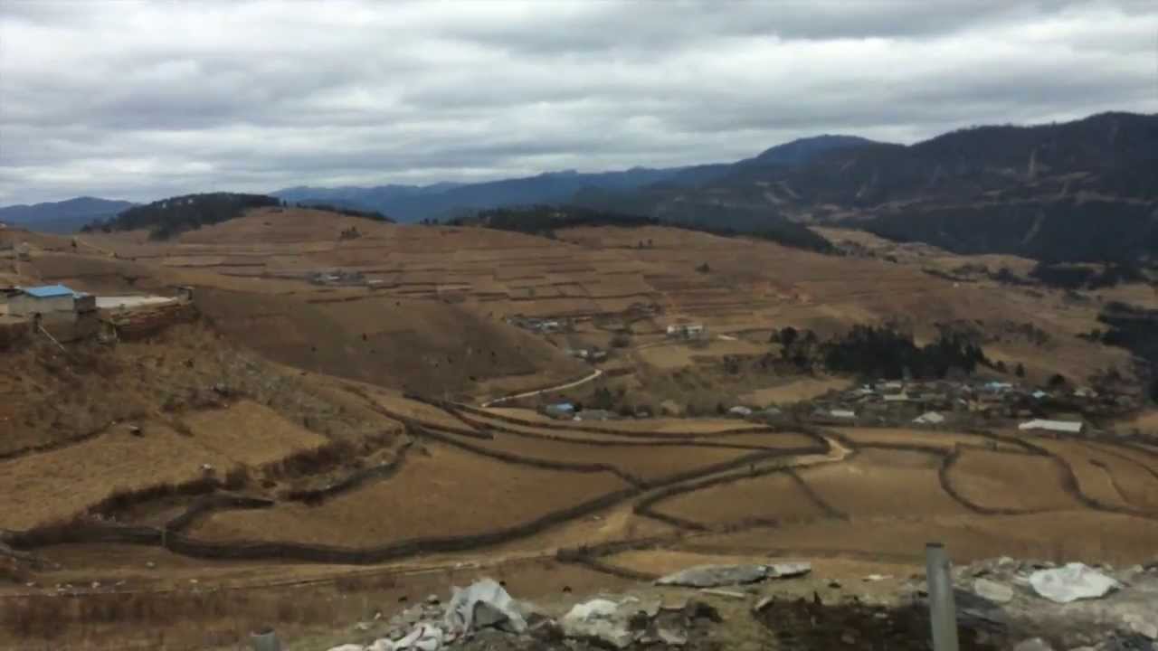 Tibet Shangri La Bus Diqing Yunnan China