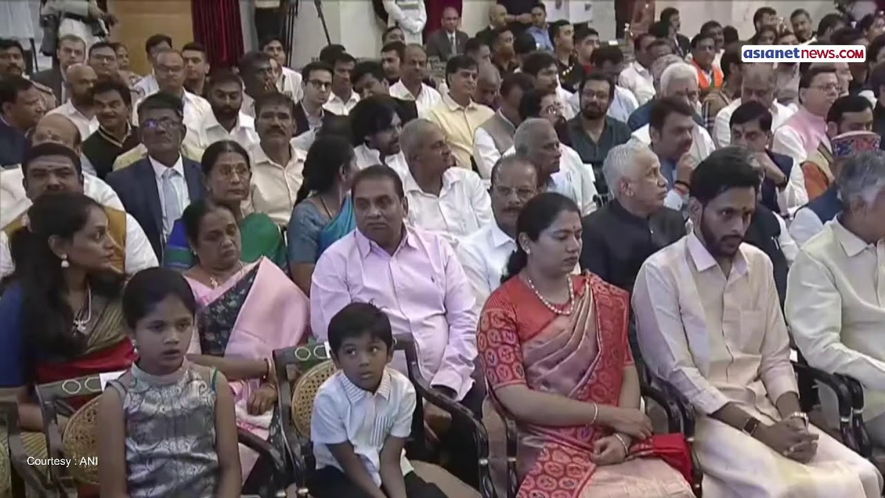 LIVE 🔴CP Radhakrishnan takes oath as India’s 15th Vice President Rashtrapati Bhavan | Suvarna News