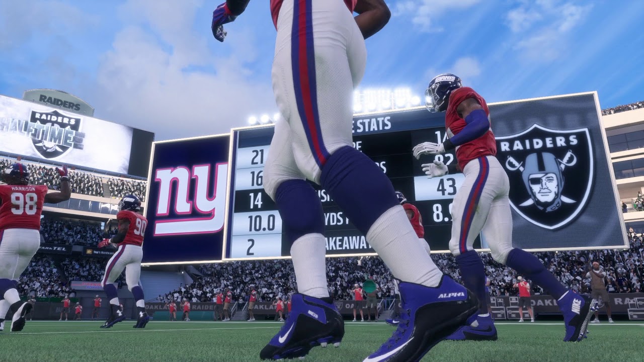 Madden 18 PS4 Pro gameplay mashup (Raiders VS Giants) 1080p 60 fps