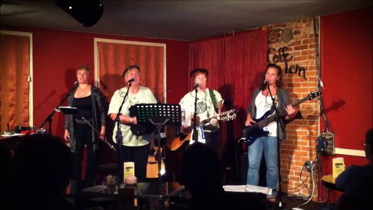 Triskele Performing at Caffe Lena