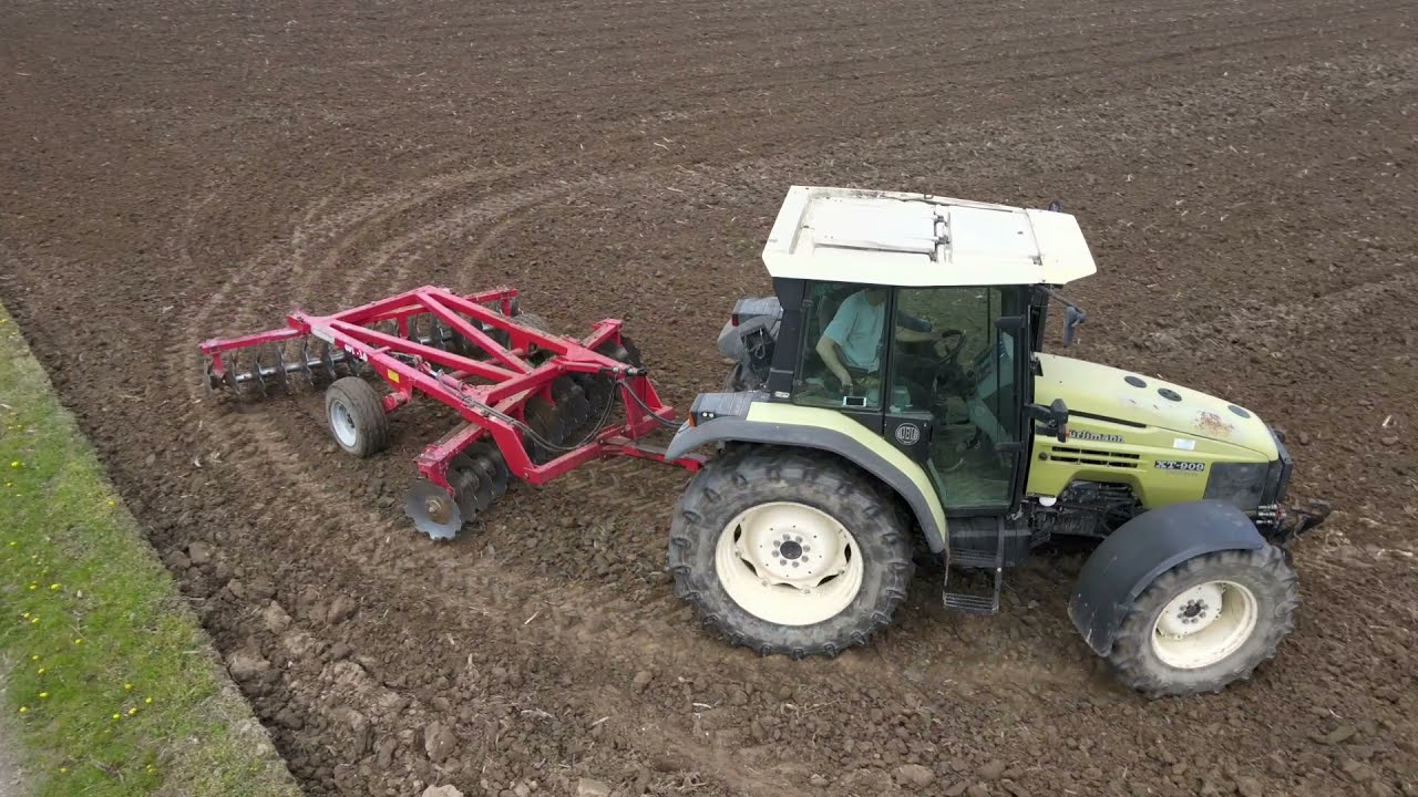 Hurlimann XT-909 i V Teska Tanjiraca | preparation of land for sowing corn | Discing