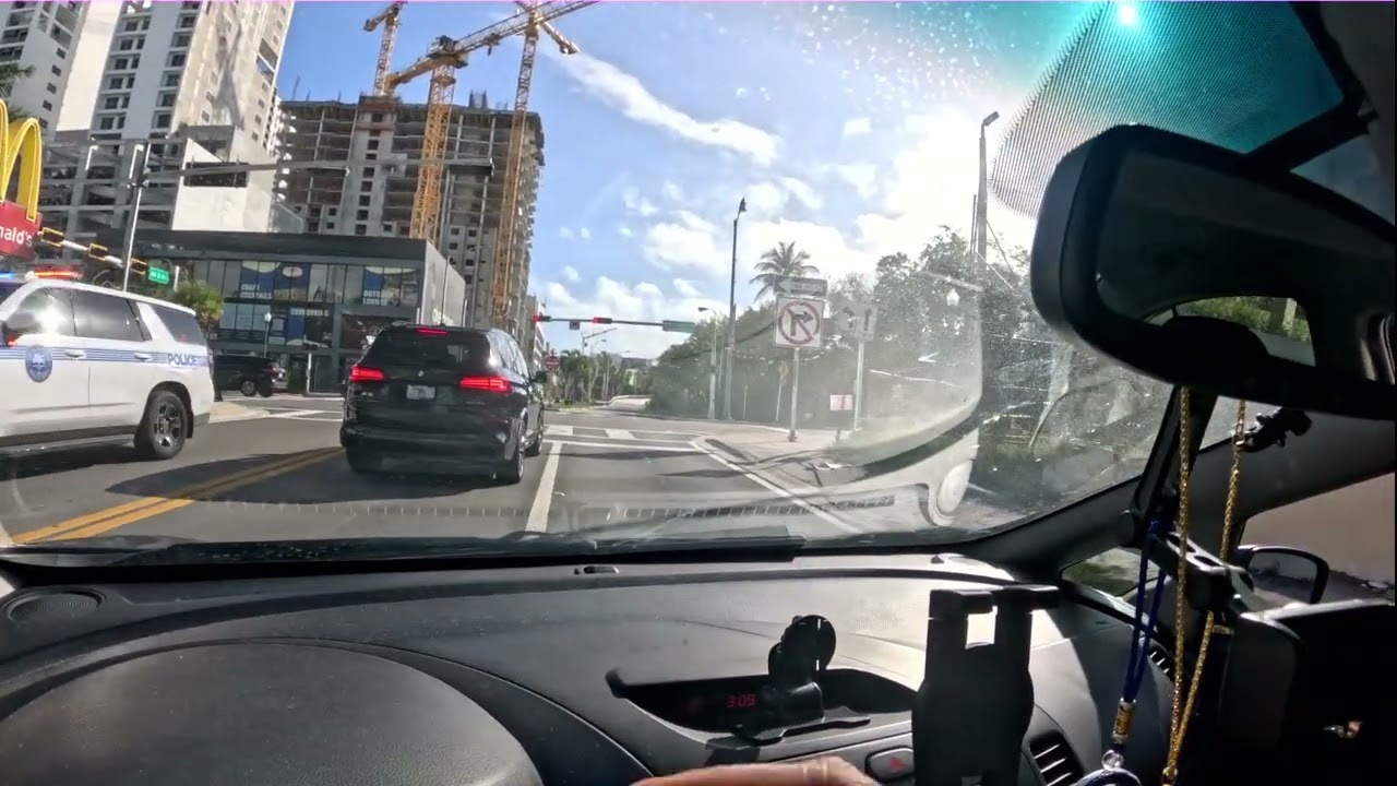 Otra para ustedes diganme  en sus comentarios qué Barrio de Miami es este 🙏🇺🇸👍🏿